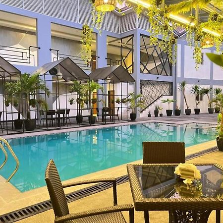 Hotel Halo Angeles City Εξωτερικό φωτογραφία