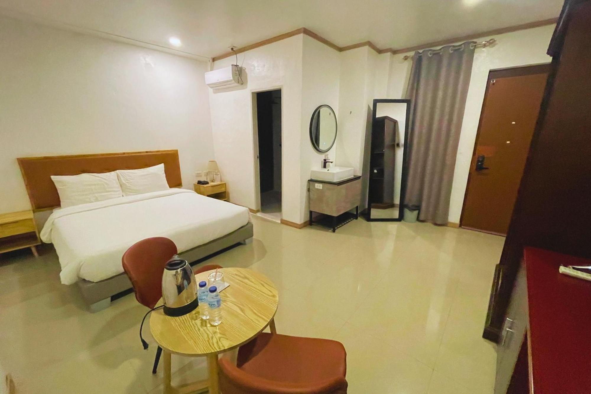 Hotel Halo Angeles City Δωμάτιο φωτογραφία