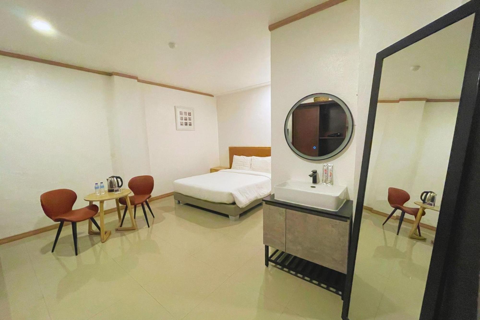 Hotel Halo Angeles City Δωμάτιο φωτογραφία