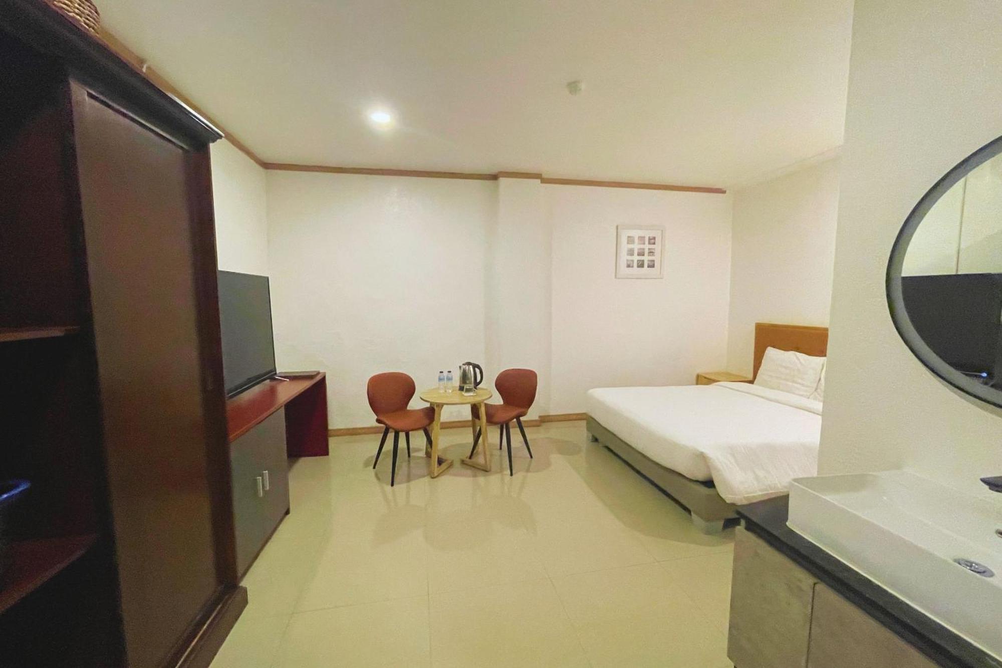 Hotel Halo Angeles City Δωμάτιο φωτογραφία