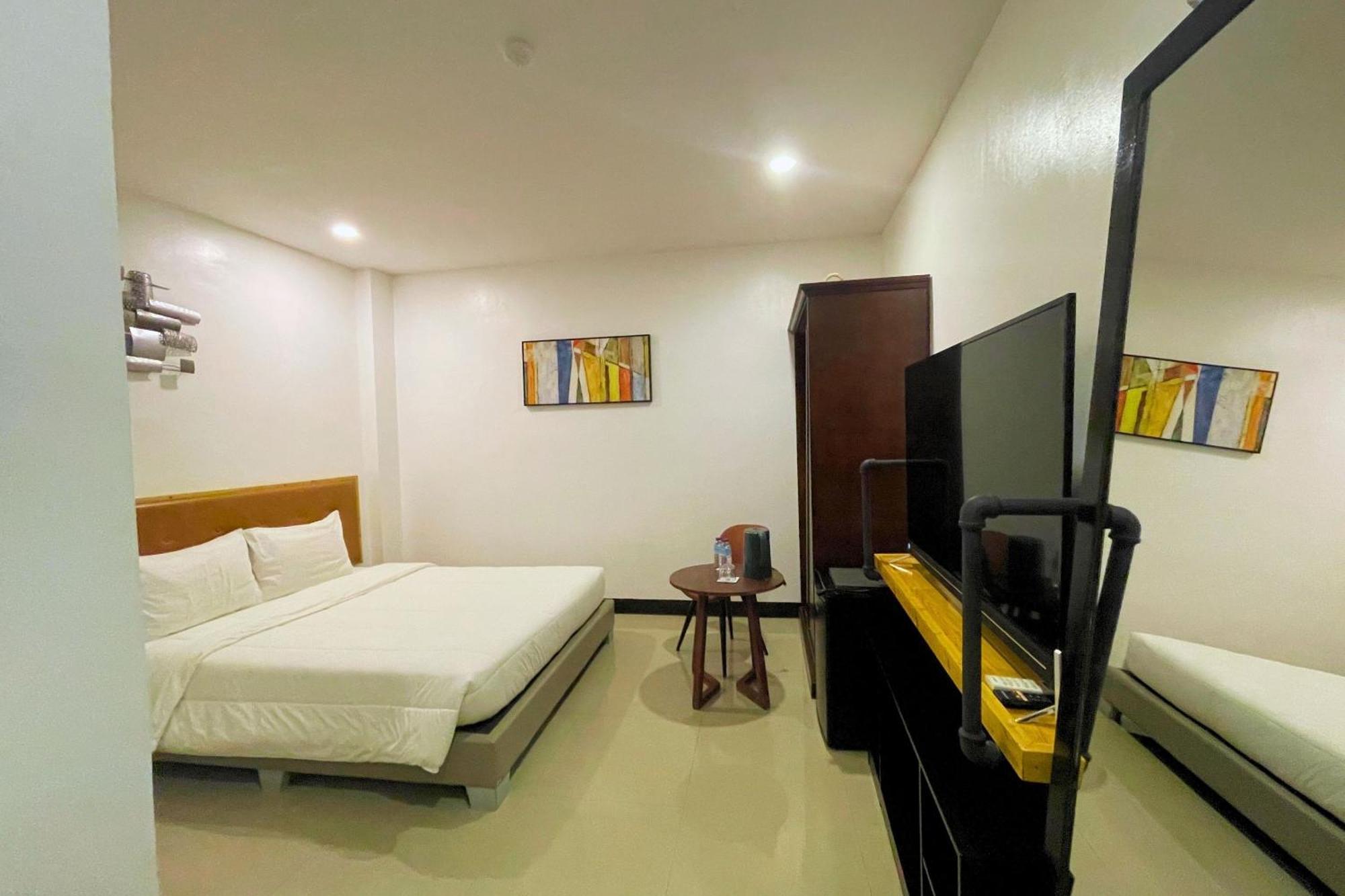 Hotel Halo Angeles City Δωμάτιο φωτογραφία