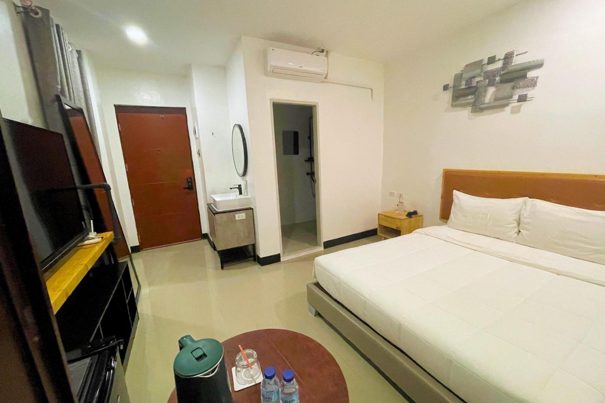 Hotel Halo Angeles City Δωμάτιο φωτογραφία