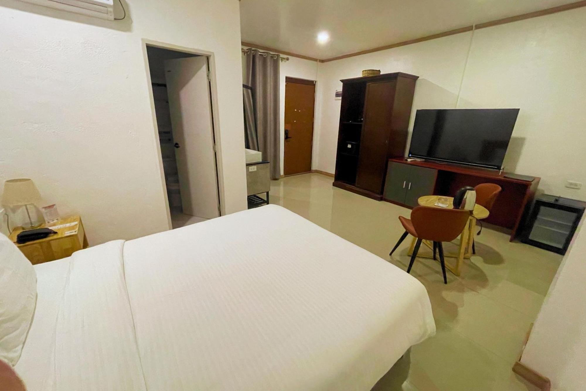 Hotel Halo Angeles City Δωμάτιο φωτογραφία