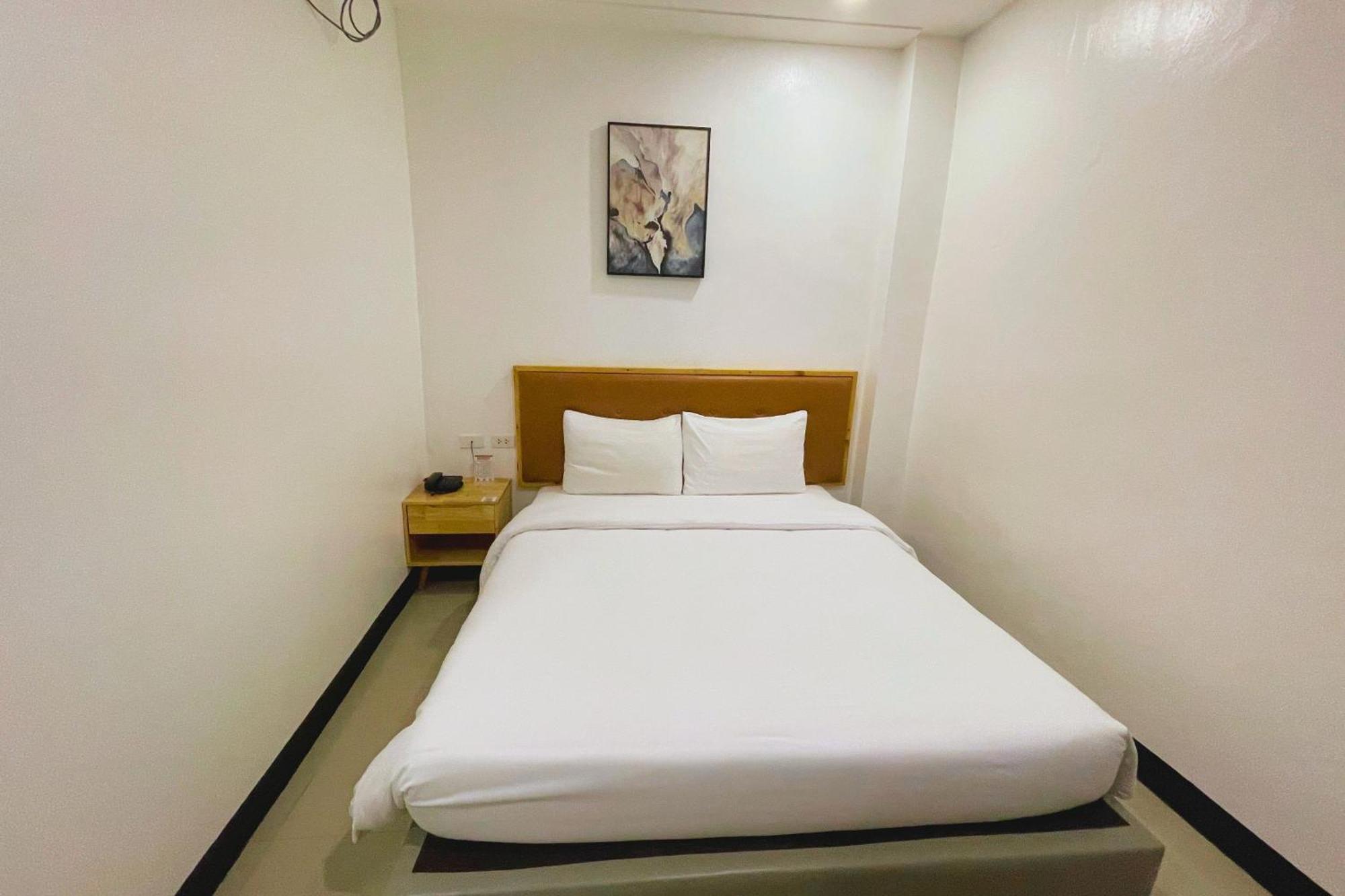 Hotel Halo Angeles City Δωμάτιο φωτογραφία