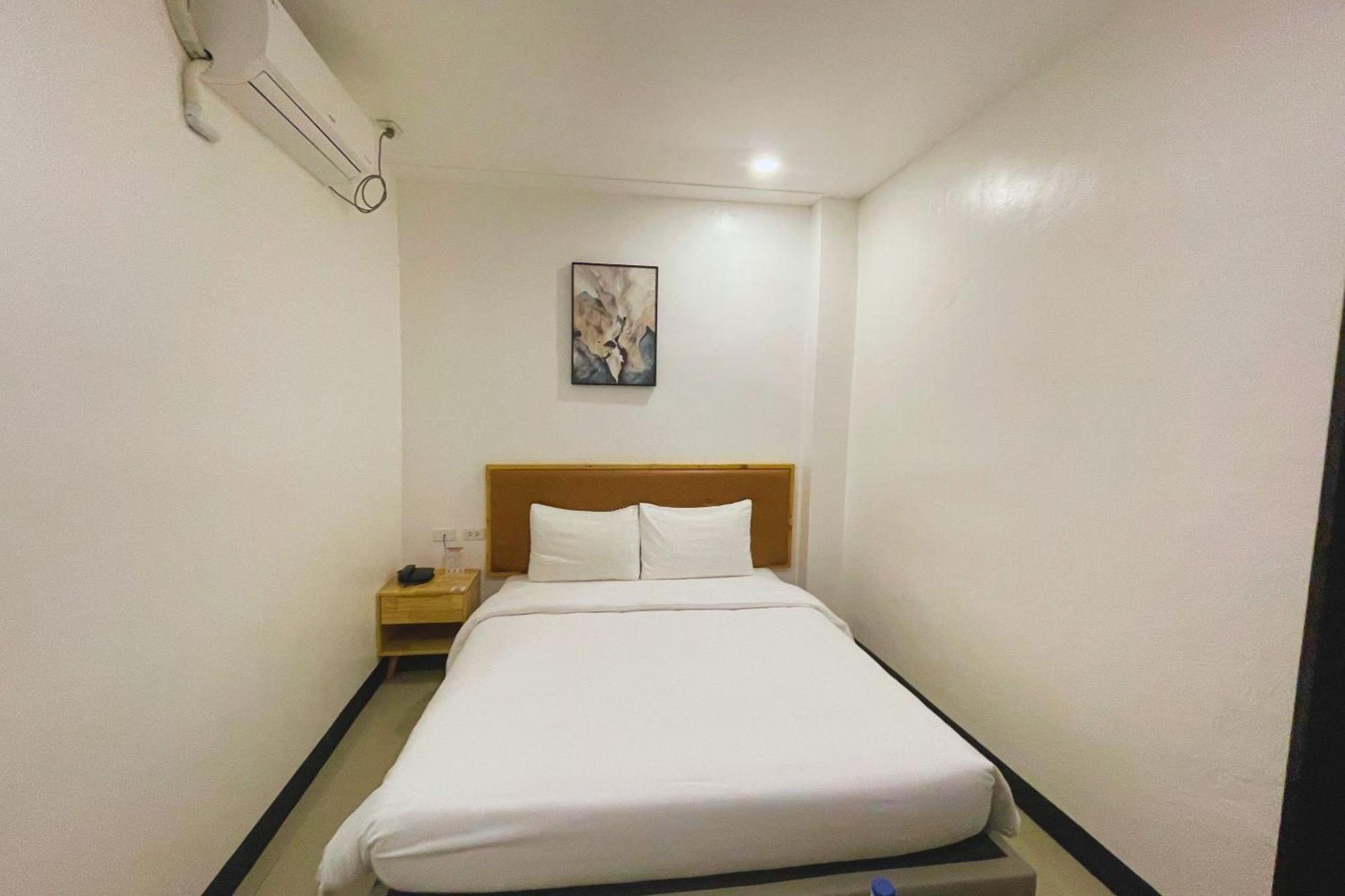 Hotel Halo Angeles City Δωμάτιο φωτογραφία