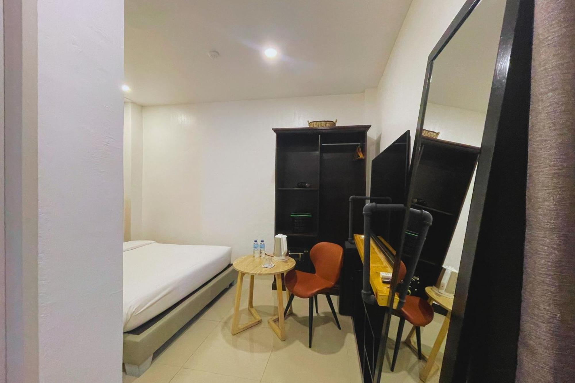 Hotel Halo Angeles City Δωμάτιο φωτογραφία